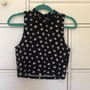 Medium mock neck daisy print crop top